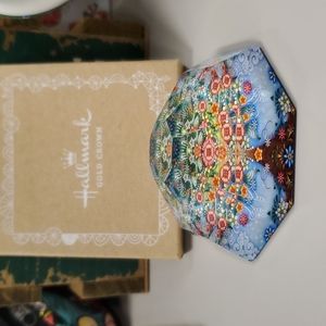Hallmark Paperweight Tree Floral Gift NEW NIB